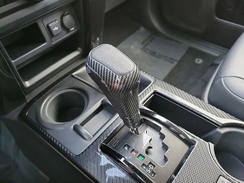 Used 2020 Toyota 4Runner TRD Off-Road Premium image 32