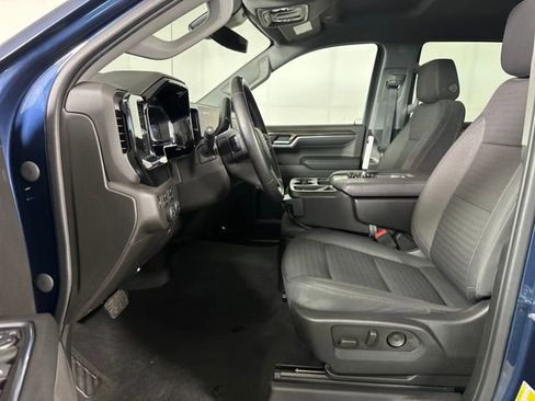 Used 2023 Chevrolet Silverado 1500 LT image 11