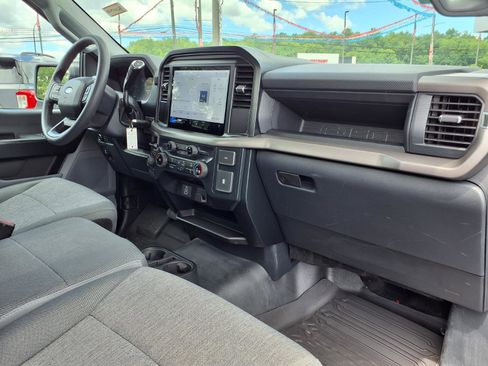 Used 2025 Ford F150 XL w/ Equipment Group 103A High AWD/4WD image 8