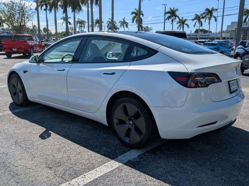 Used 2023 Tesla Model 3 Standard Range image 5
