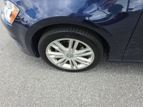 Used 2015 Volkswagen Golf TDI SE FWD image 10