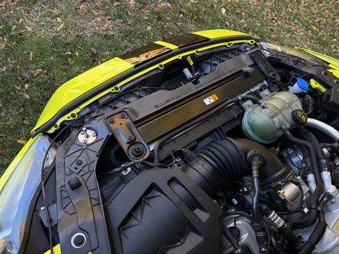 Used 2021 Ford Mustang Shelby GT500 w/ Carbon Fiber Track Pack image 77