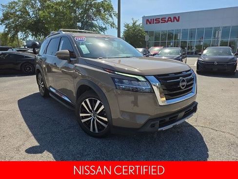 Certified 2023 Nissan Pathfinder Platinum w/ Cargo Package AWD/4WD image 2
