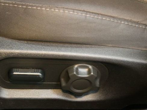 Used 2014 Ford Taurus SEL w/ Equipment Group 201A image 18