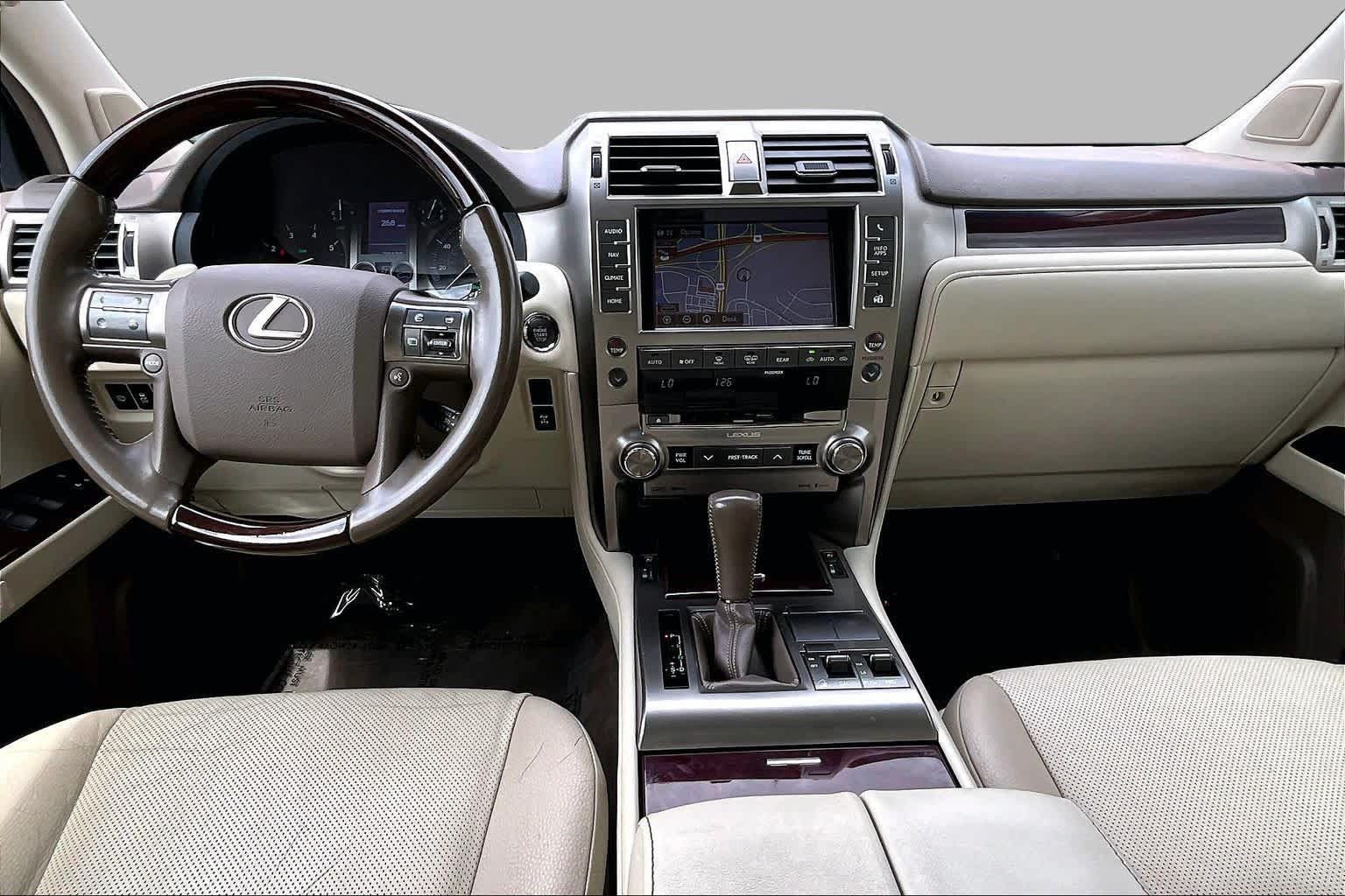 Used 2019 Lexus GX 460 Premium w/ Premium Package AWD/4WD image 16