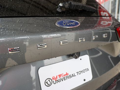 Used 2024 Ford Escape ST-Line image 12