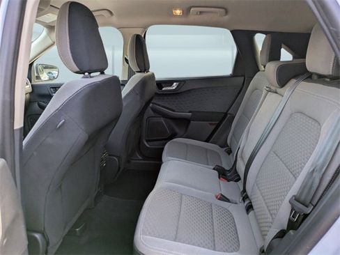 Used 2020 Ford Escape SE image 15