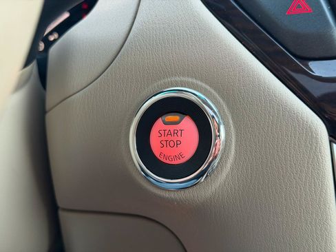 Used 2014 Nissan Pathfinder Platinum w/ Platinum Premium Package AWD/4WD image 33