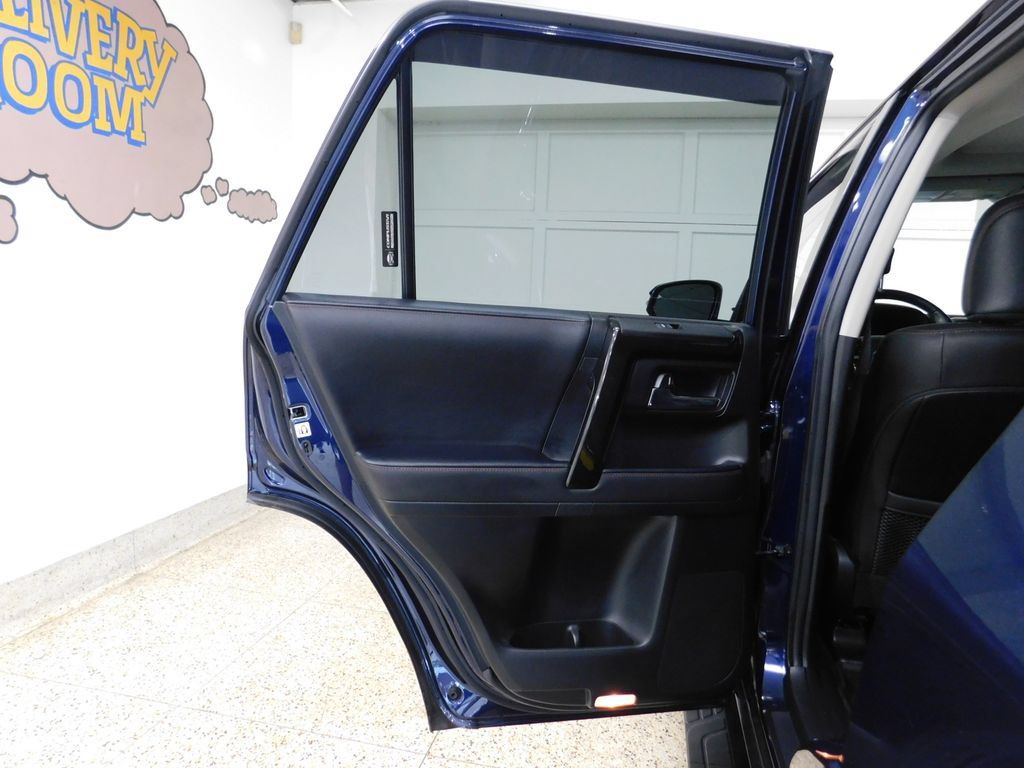 Used 2023 Toyota 4Runner TRD Off-Road Premium w/ Moonroof Package AWD/4WD image 49