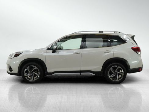 Used 2023 Subaru Forester Touring AWD/4WD image 3