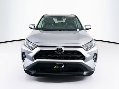 Used 2021 Toyota RAV4 XLE image 2