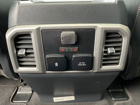 Used 2022 Ford F350 Platinum w/ Tremor Off-Road Package AWD/4WD image 26