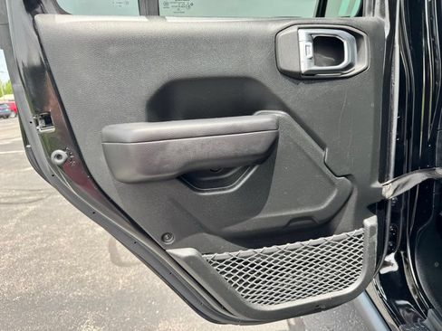 Used 2021 Jeep Wrangler Unlimited Sport AWD/4WD image 22