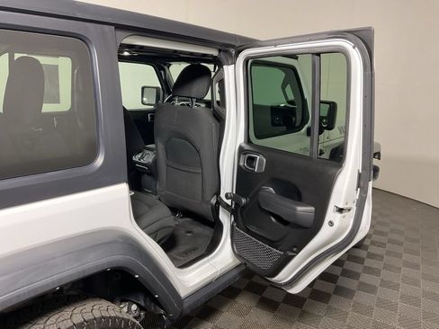 Used 2023 Jeep Wrangler Unlimited Sport AWD/4WD image 32
