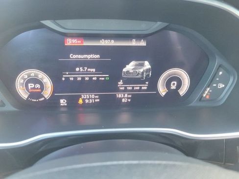 Used 2020 Audi Q3 2.0T Premium Plus w/ Premium Plus Package AWD/4WD image 23