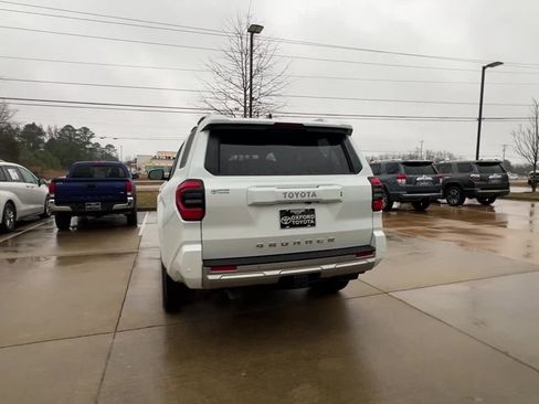 Used 2025 Toyota 4Runner Limited image 5