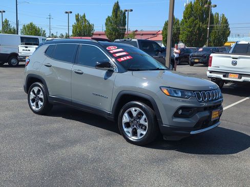 Used 2022 Jeep Compass Limited w/ Sun and Sound Group AWD/4WD image 1