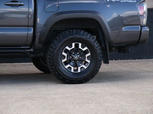 Used 2021 Toyota Tacoma TRD Off-Road image 12