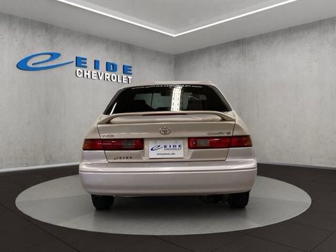 Used 1998 Toyota Camry LE FWD image 5