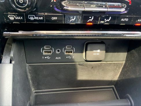 Certified 2023 Jeep Grand Cherokee L Overland AWD/4WD image 31