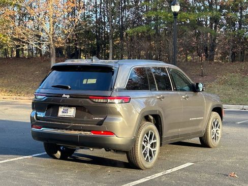 New 2025 Jeep Grand Cherokee Limited image 7