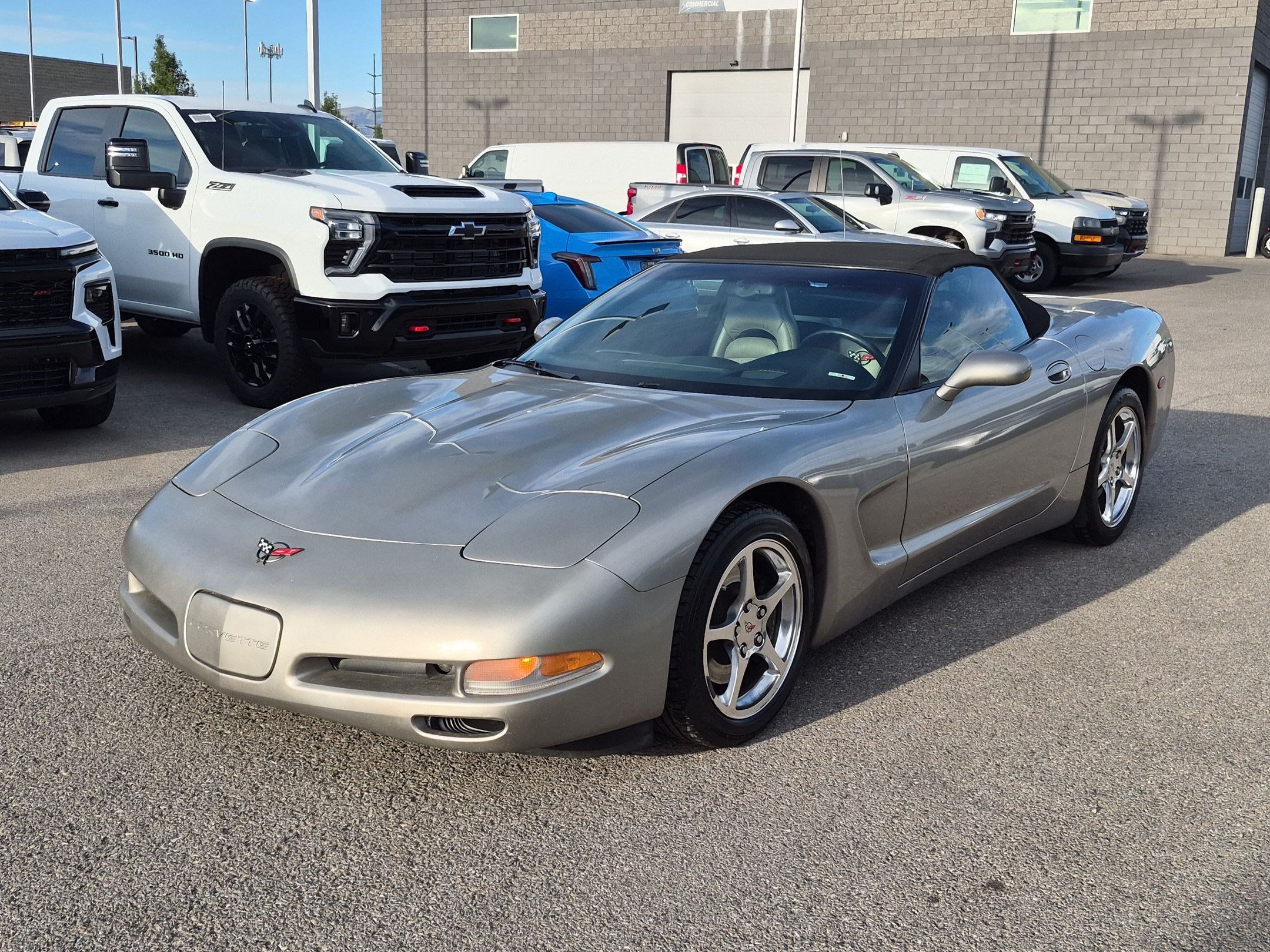 Used 2001 Chevrolet Corvette Convertible w/ Preferred Equipment Group2 RWD image 8