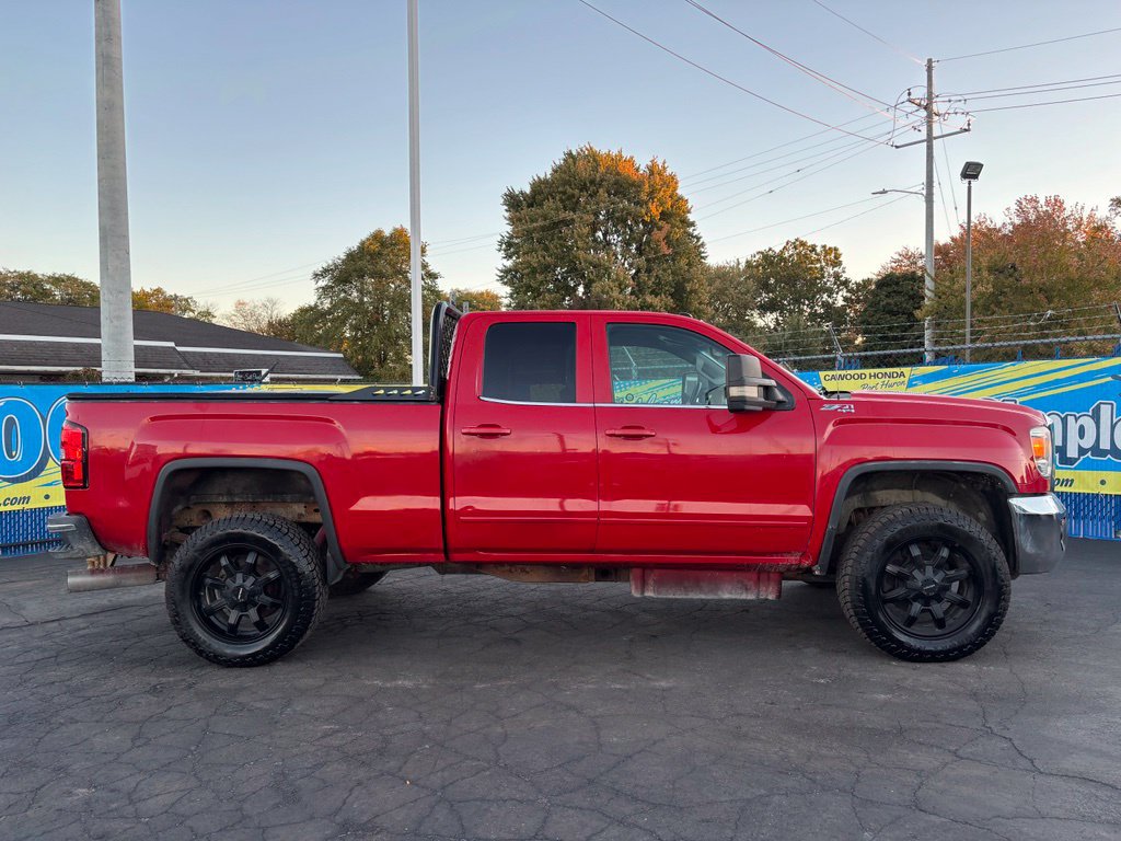 Used 2015 GMC Sierra 2500 SLE AWD/4WD image 2