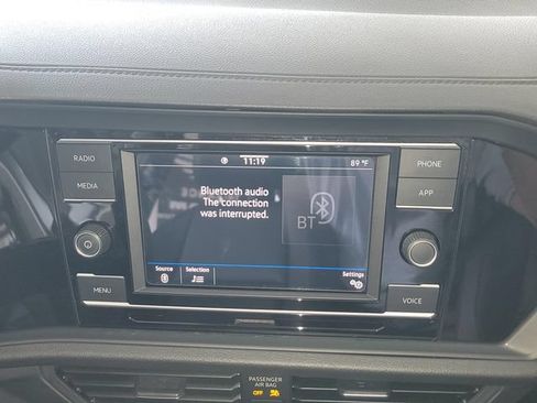 Used 2020 Volkswagen Jetta SE w/ SE Cold Weather Package FWD image 19