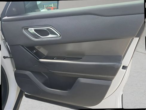 Used 2020 Land Rover Range Rover Velar S AWD/4WD image 21