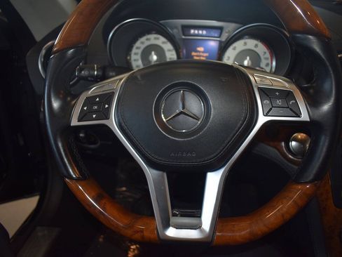Used 2013 Mercedes-Benz SL 550 image 21