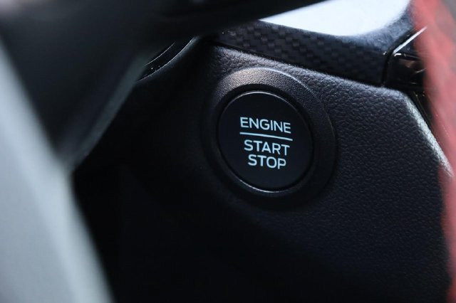 Used 2025 Ford Escape ST-Line AWD/4WD image 14