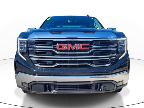 Used 2023 GMC Sierra 1500 SLT w/ SLT Premium Package image 2