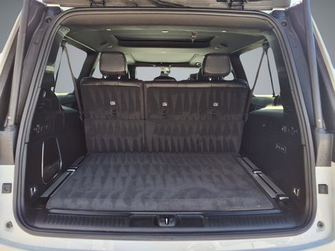 Used 2023 Jeep Wagoneer L Series III w/ Premium Group I image 14