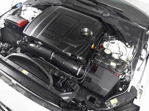 Used 2024 Jaguar XF R-Dynamic SE image 22