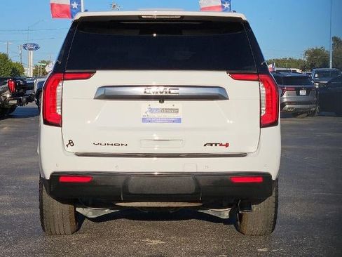 Used 2023 GMC Yukon AT4 AWD/4WD image 6
