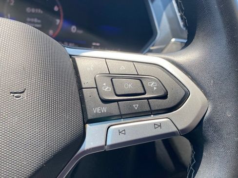 Used 2023 Volkswagen Tiguan SE w/ Panoramic Sunroof Package FWD image 29