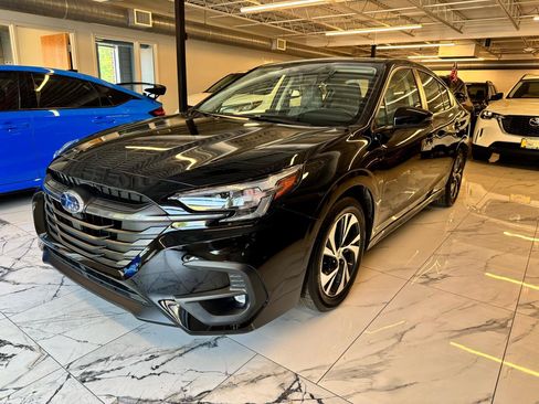 Used 2023 Subaru Legacy Premium AWD/4WD image 3