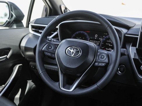 Used 2026 Toyota Corolla XSE FWD image 15