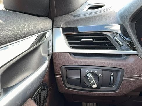 Used 2021 BMW X1 sDrive28i w/ Convenience Package image 17