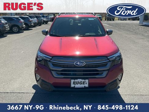 Used 2025 Subaru Forester Premium image 9