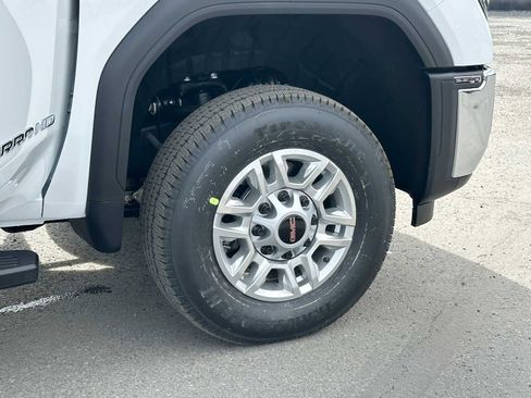 New 2025 GMC Sierra 2500 SLE w/ Preferred Package image 9