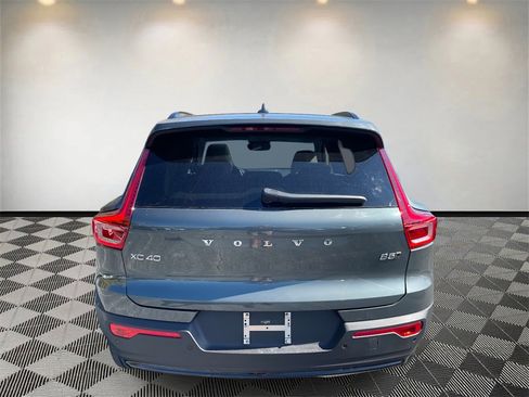 New 2026 Volvo XC40 B5 Plus w/ Protection Package Premier image 4