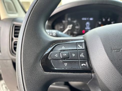 Used 2026 RAM ProMaster 2500 w/ Convenience Group FWD image 15