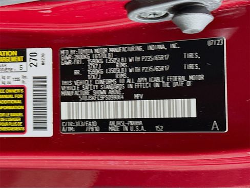 Certified 2023 Toyota Sienna XLE image 36