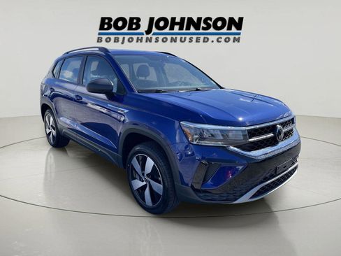 Used 2023 Volkswagen Taos S AWD/4WD image 1
