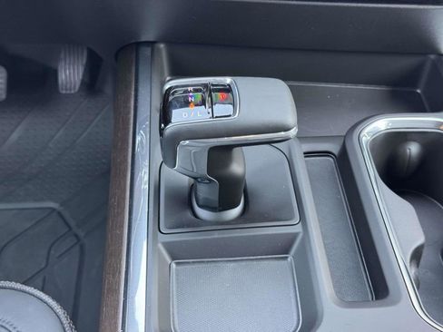New 2026 Chevrolet Silverado 1500 High Country AWD/4WD image 7