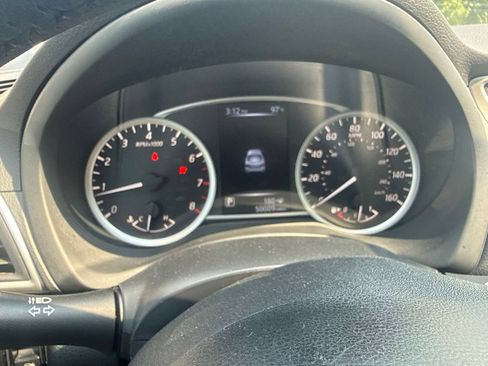 Used 2017 Nissan Sentra SR Turbo FWD image 5