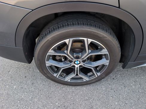 Used 2021 BMW X1 xDrive28i image 9