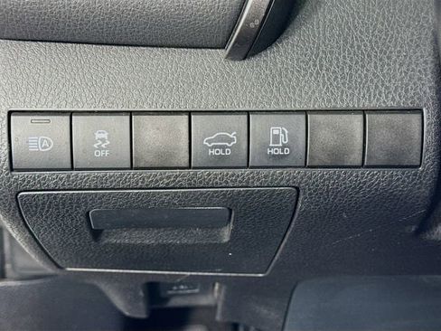 Certified 2021 Toyota Camry SE FWD image 10