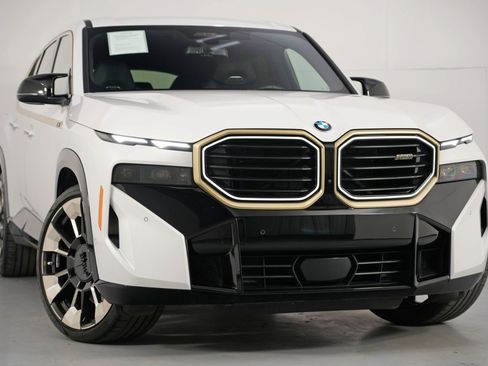 Used 2024 BMW XM image 4